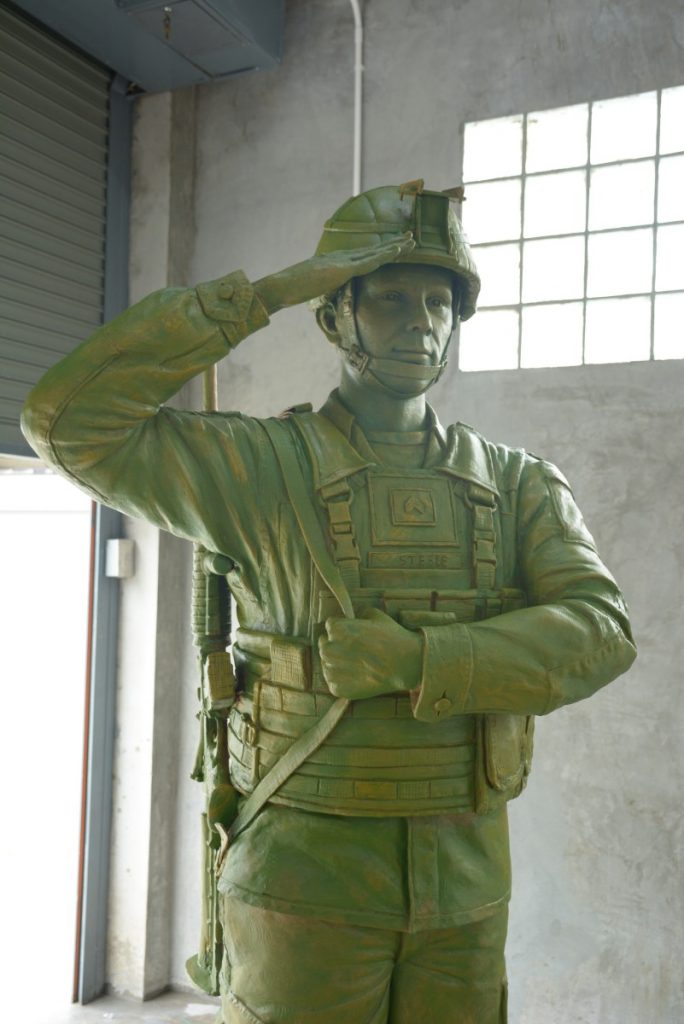 saluting soldier